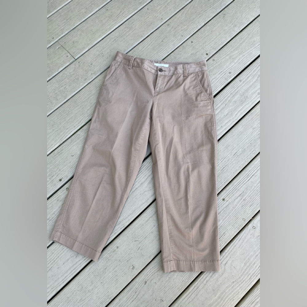 Ann Taylor - Woman tan color (Julie) straight leg high rise crop pants, Size: 4